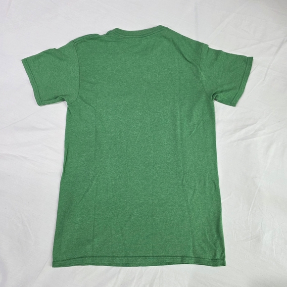 Hybrid Green Gingerbread Graphic "Oh Snap" Cotton Blend Short Sleeve Tee Shirt. - Picture 4 of 6